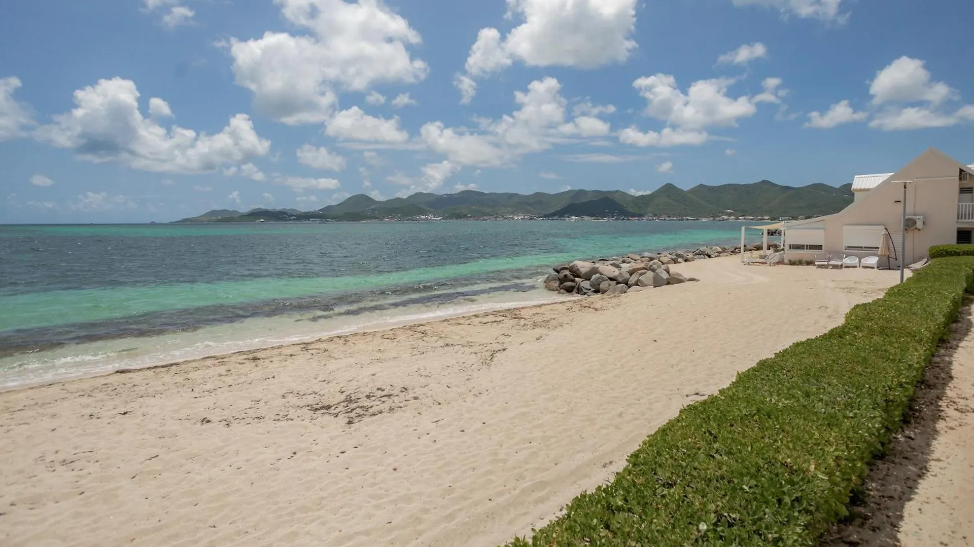 Sweet Home Sur La Plage Marigot  Sint Maarten